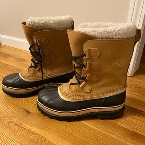 NWOT Caribou Sorel boot sz 10